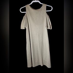 Mod Ref Off The Shoulder Dress Size Medium